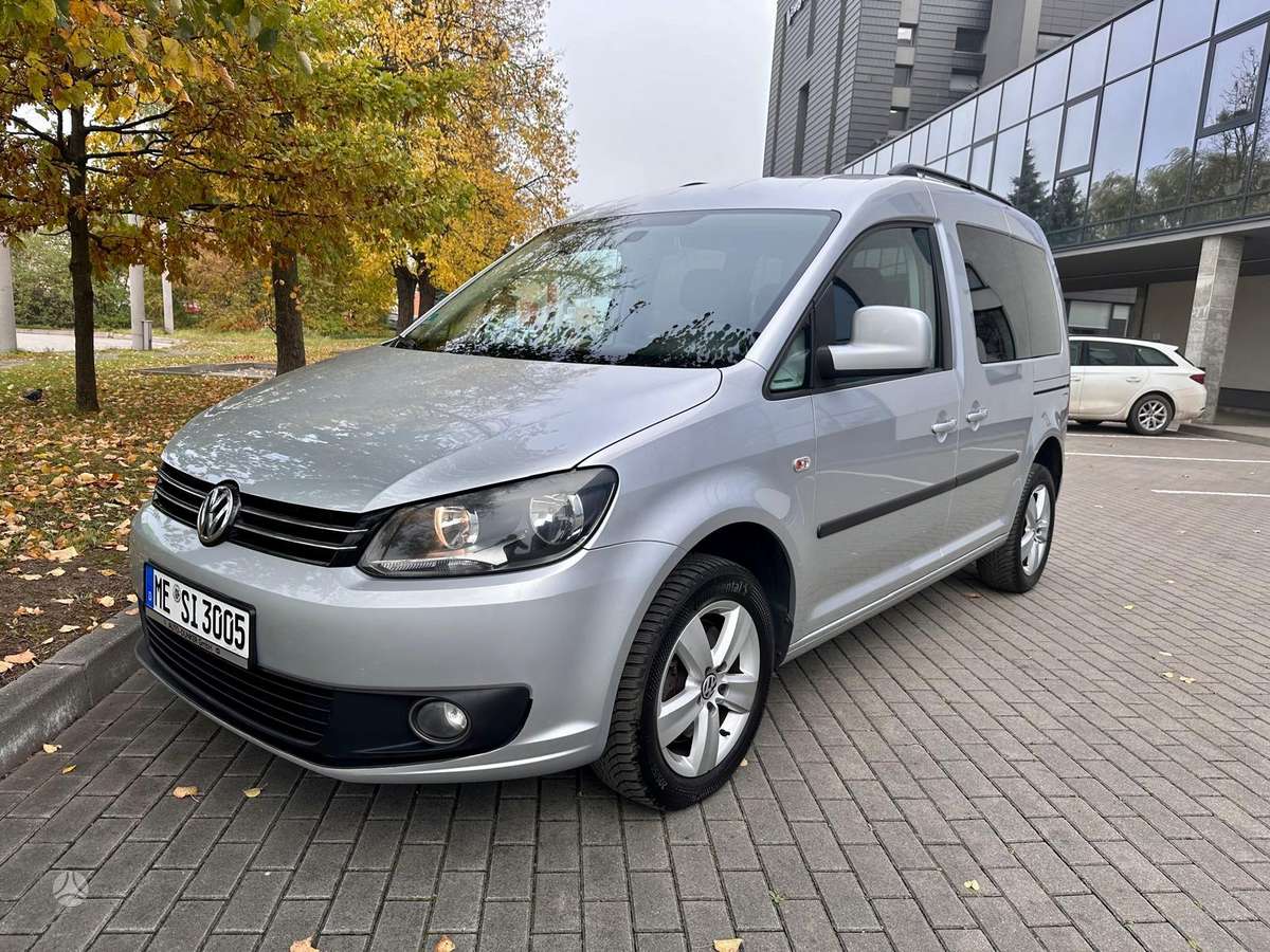 Volkswagen Caddy 2011 — rear view