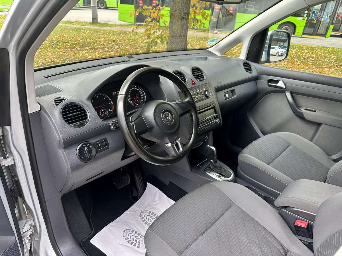 Volkswagen Caddy 2011 — photo 26