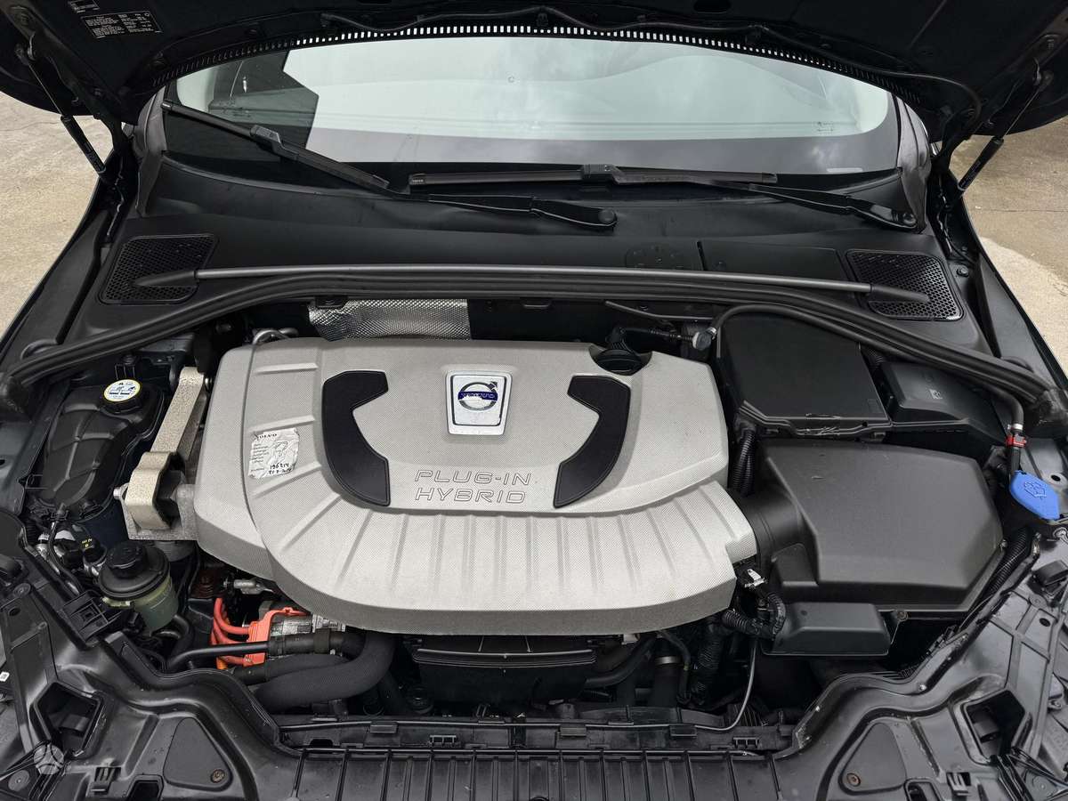 Volvo V60 2014 — photo 30