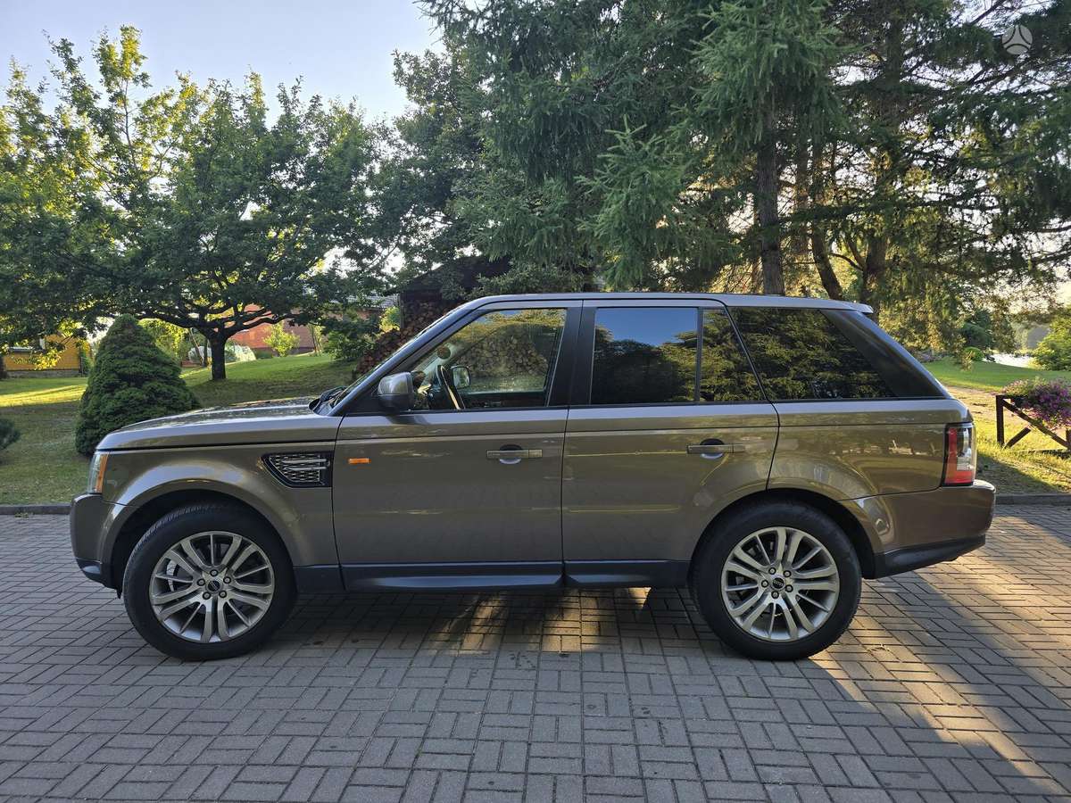 Land Rover 2012 — салон