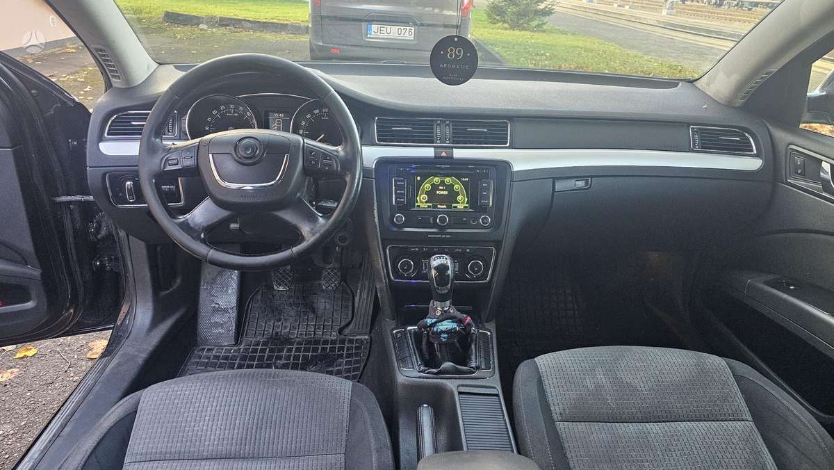 Skoda Superb 2011 — engine 1968 cm³, 177 HP (130kW)