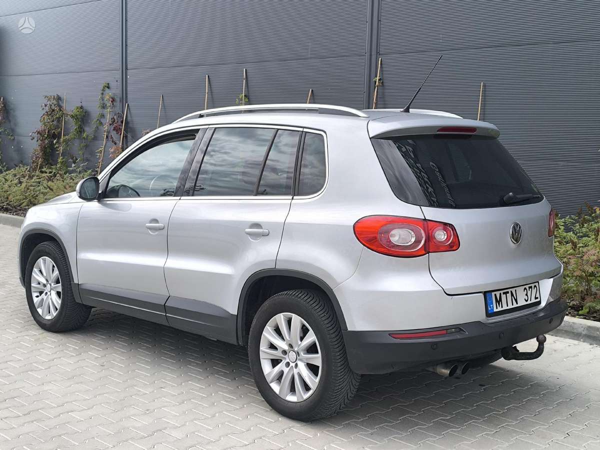 Volkswagen Tiguan 2008 — interior