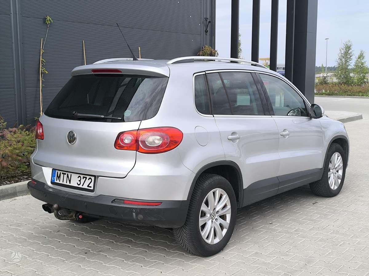 Volkswagen Tiguan 2008 — engine 1968 cm³, 140 HP (103kW)