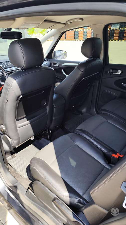 Ford S-MAX 2008 — photo 12