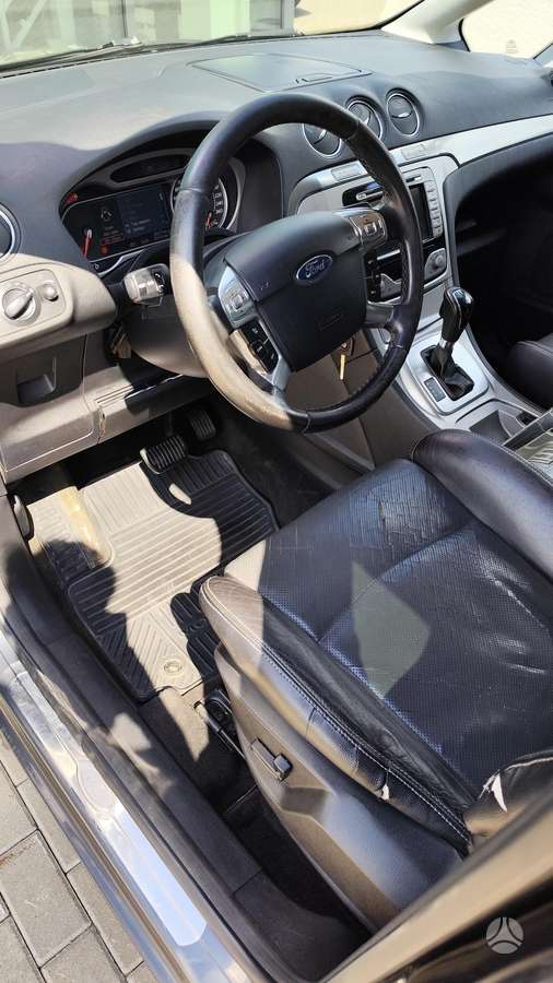 Ford S-MAX 2008 — photo 15