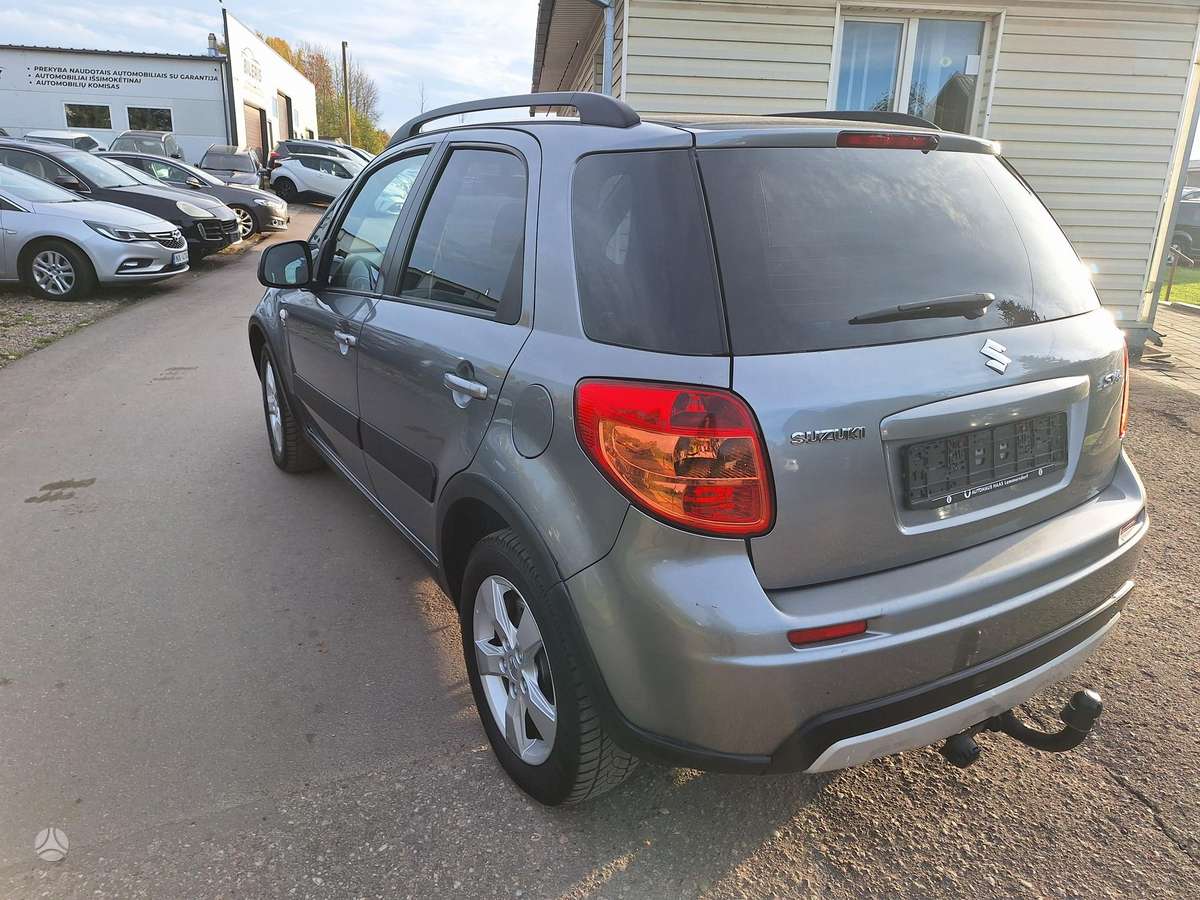 Suzuki SX4 2012 — engine 2000 cm³, 135 HP (99kW)