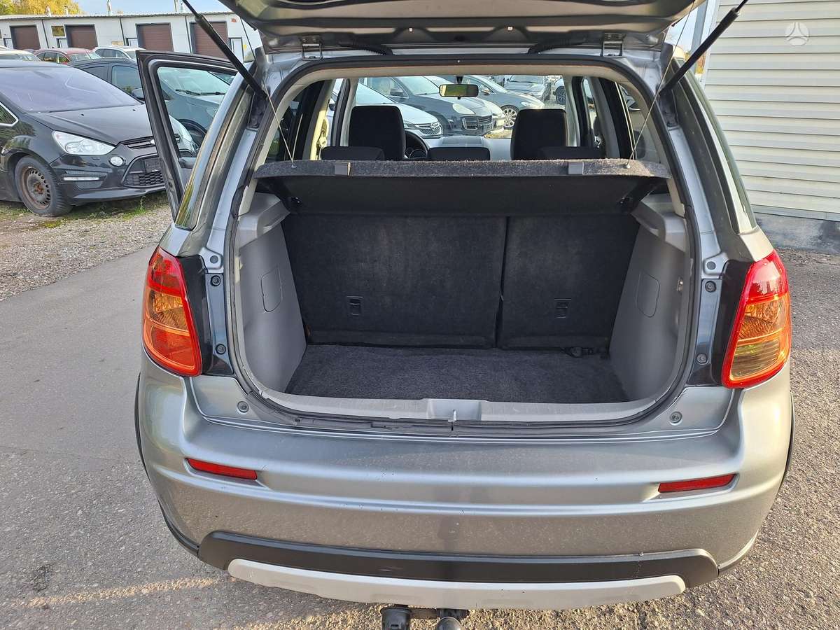 Suzuki SX4 2012 — photo 6