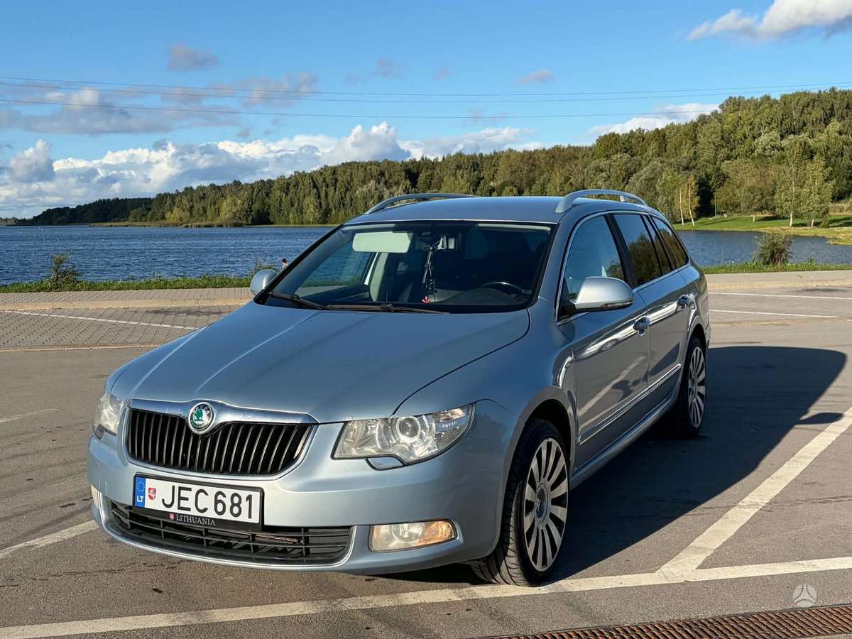 Skoda Superb, 2011