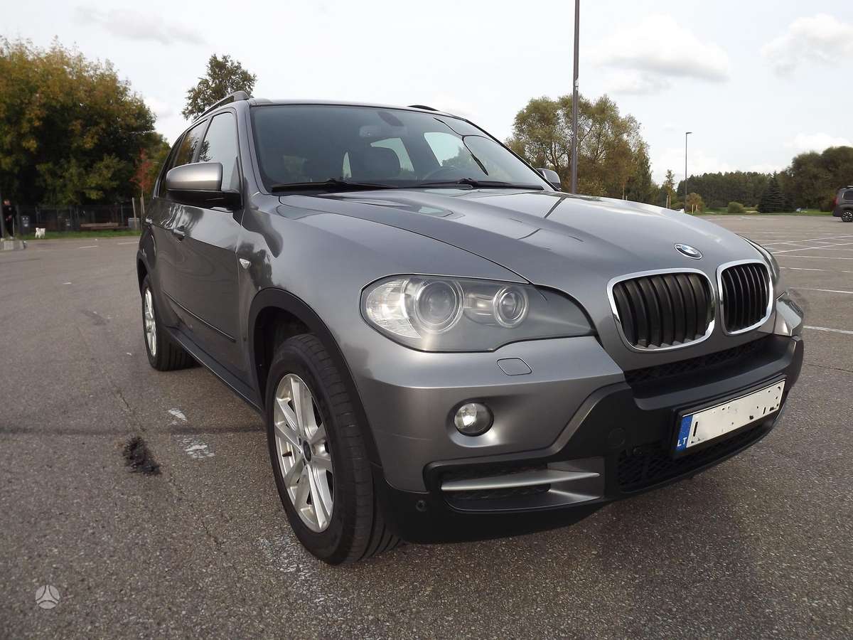 BMW X5 2008 — вигляд ззаду