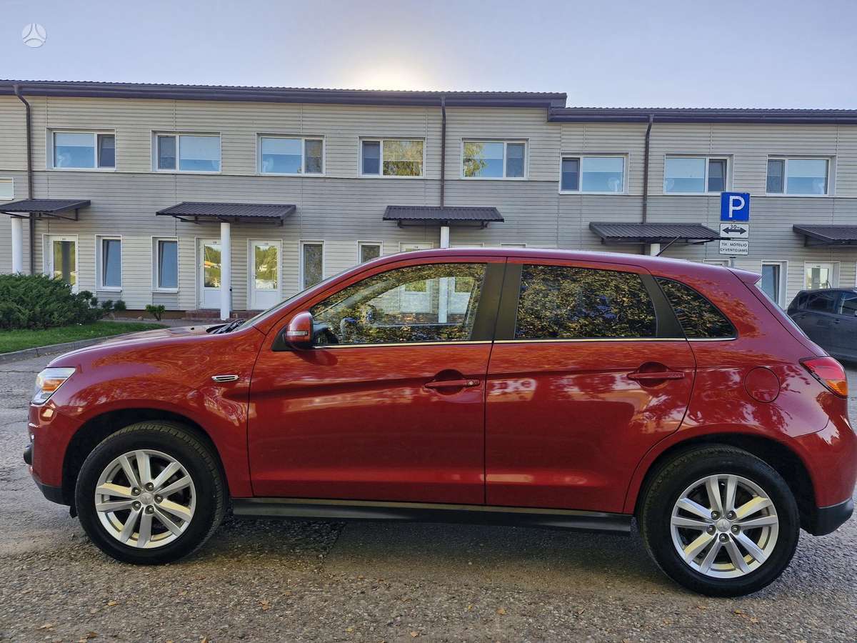 Mitsubishi ASX 2014 — rear view