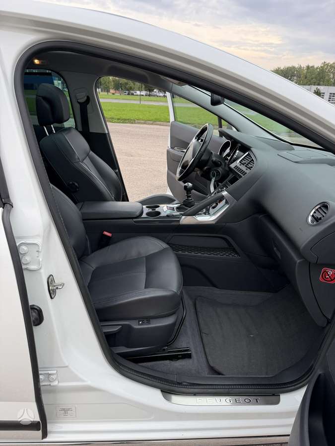 Peugeot 3008 2014 — photo 17