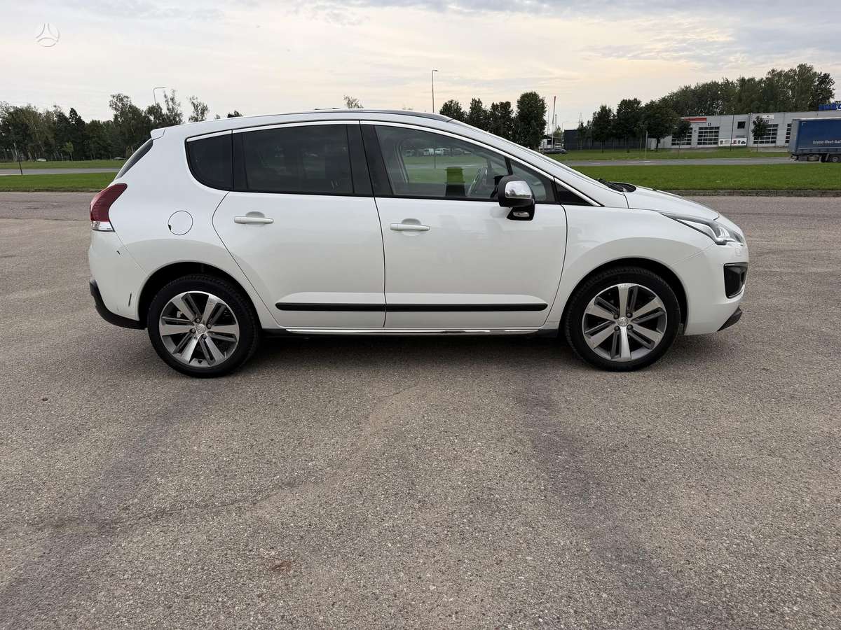 Peugeot 3008 2014 — engine 1560 cm³, 116 HP (85kW)