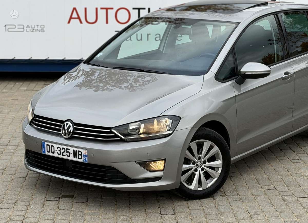 Volkswagen Golf 2015 — вигляд ззаду