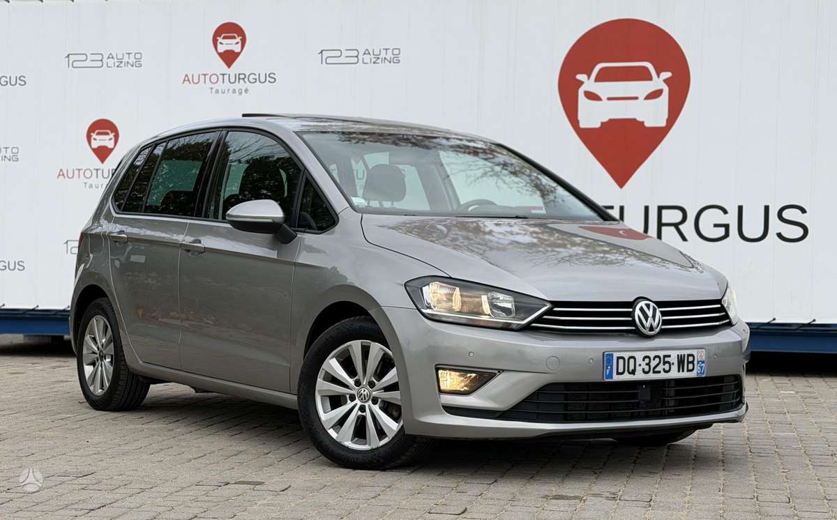 Volkswagen Golf 2015 — салон