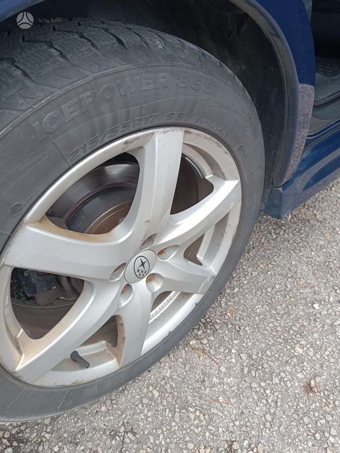 Subaru Legacy 2010 — photo 14
