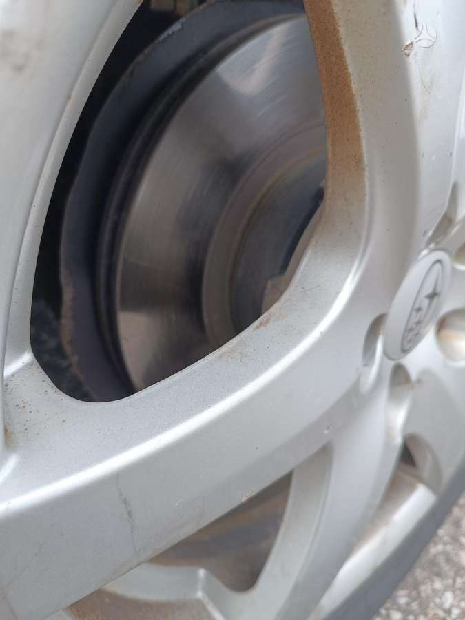 Subaru Legacy 2010 — photo 15