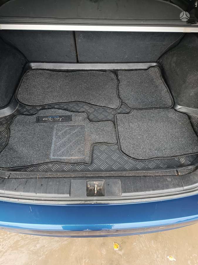 Subaru Legacy 2010 — photo 19