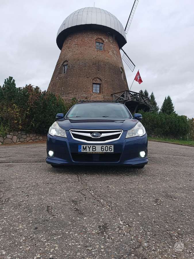 Subaru Legacy 2010 — photo 5