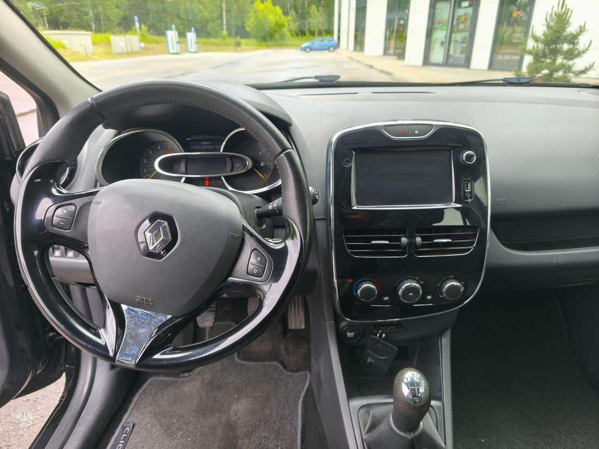 Renault Clio 2015 — photo 7