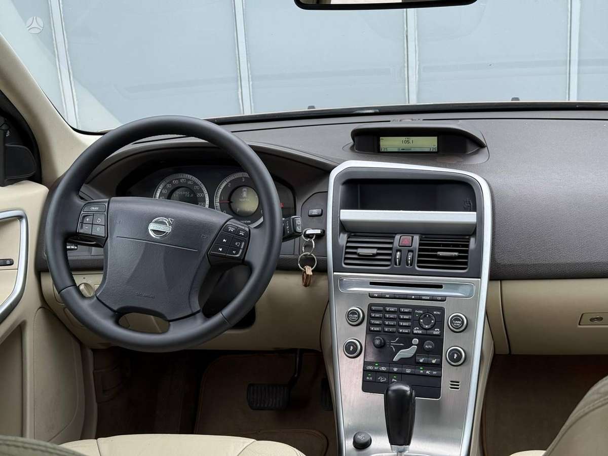 Volvo XC60 2008 — photo 17