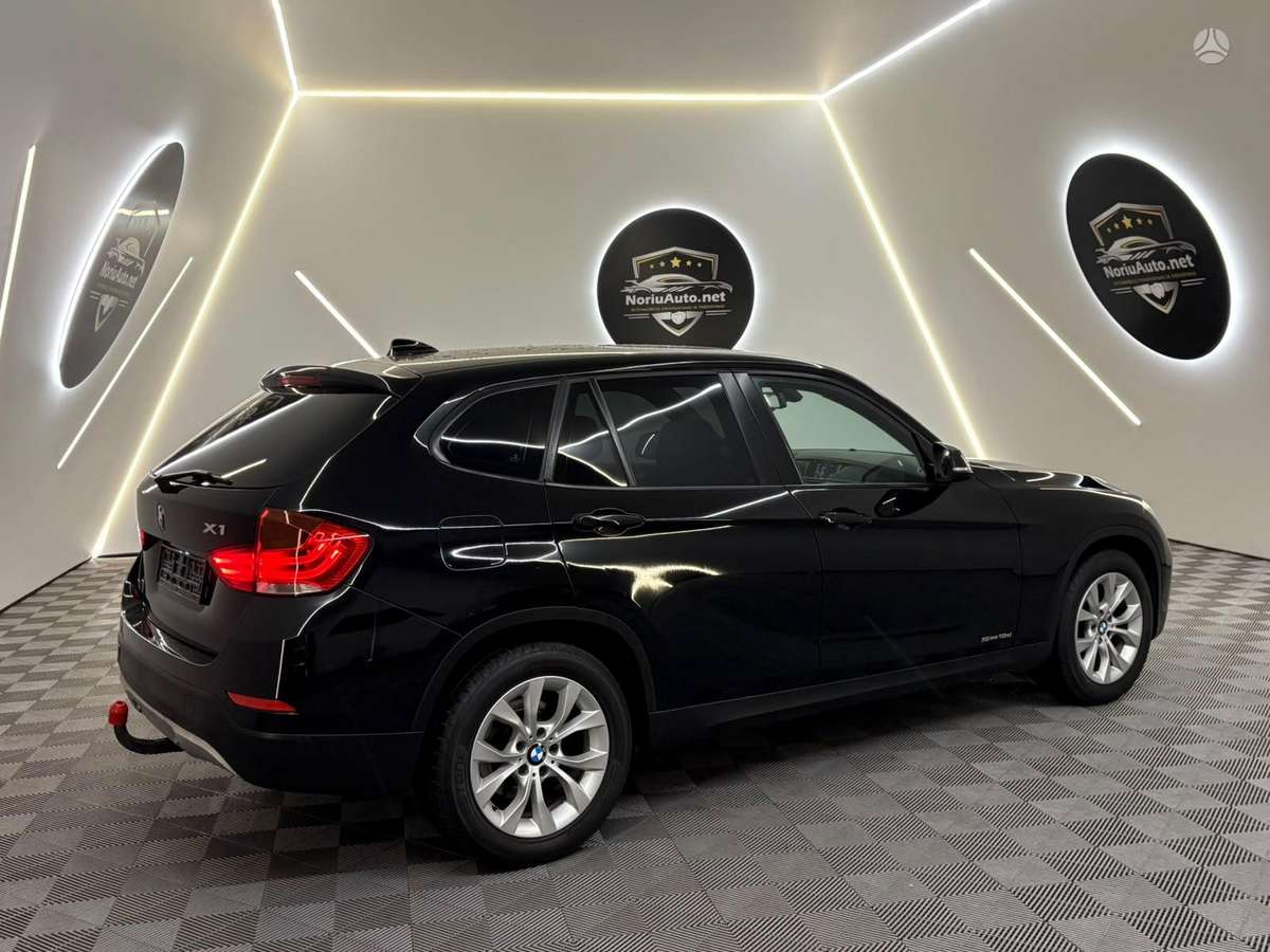BMW X1 2012 — photo 10