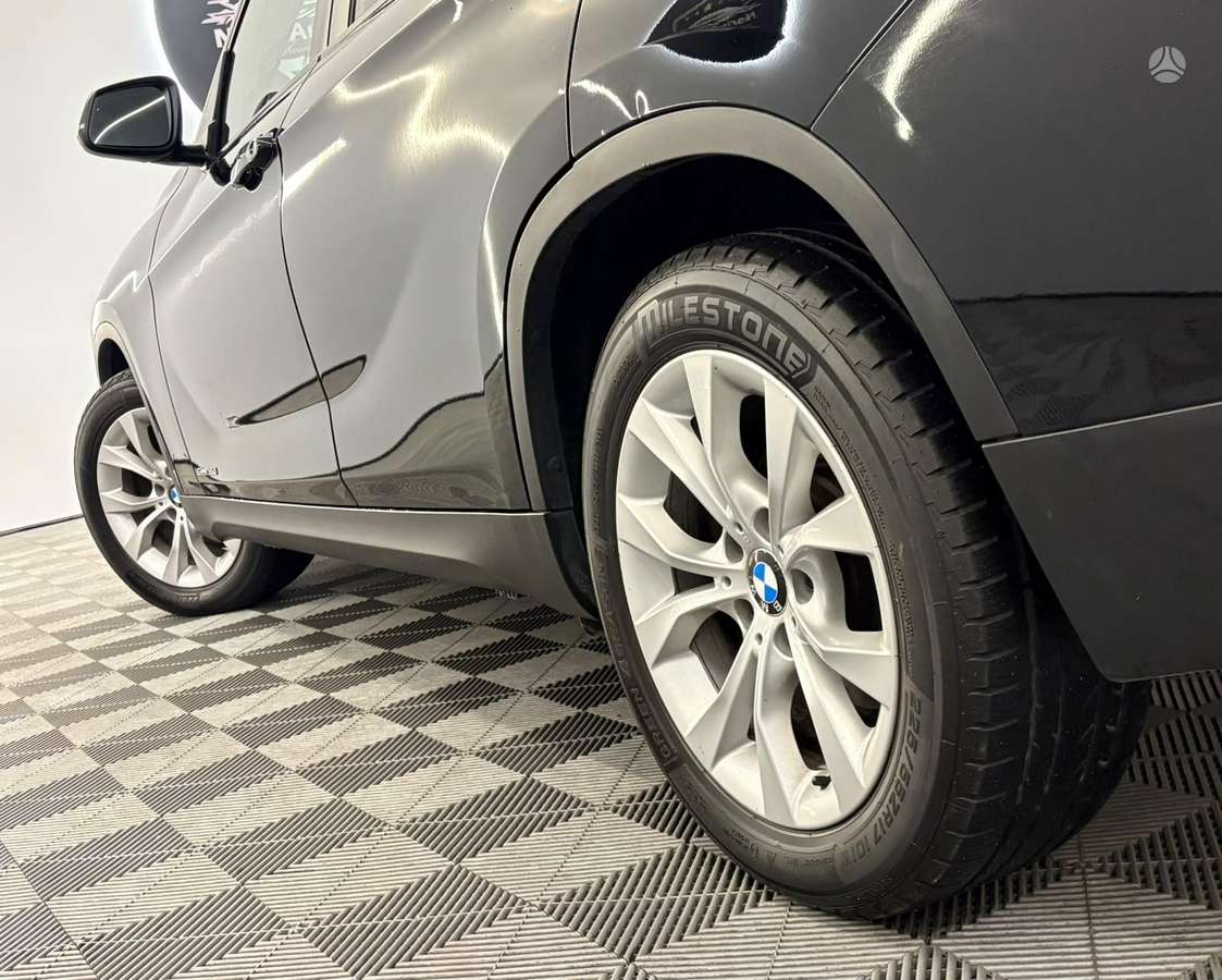BMW X1 2012 — photo 17