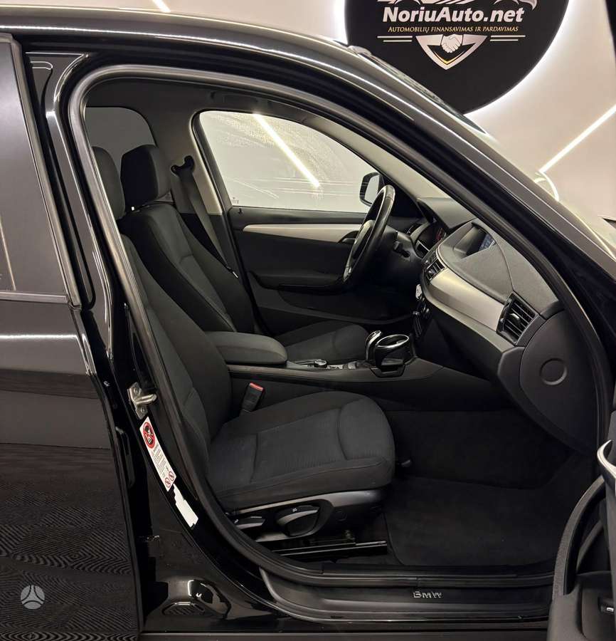 BMW X1 2012 — photo 21