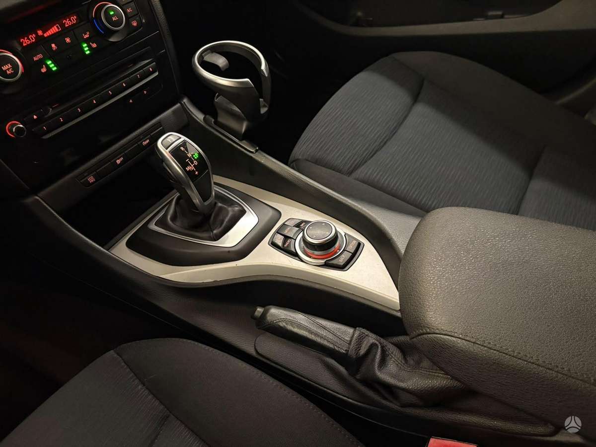 BMW X1 2012 — interior