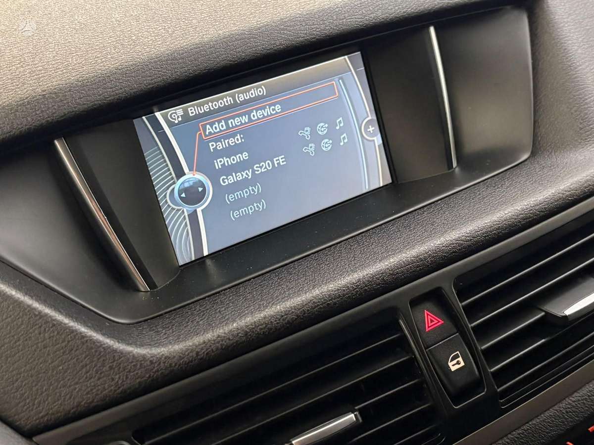 BMW X1 2012 — photo 5