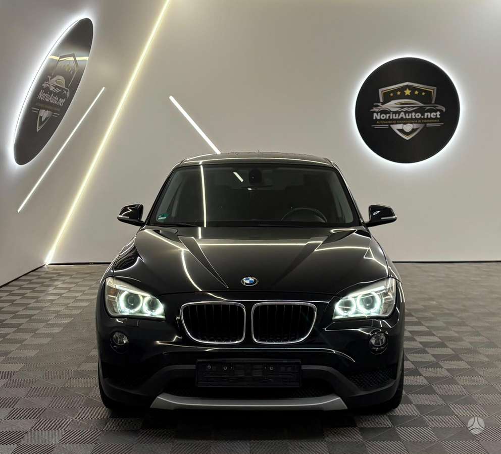 BMW X1 2012 — photo 8