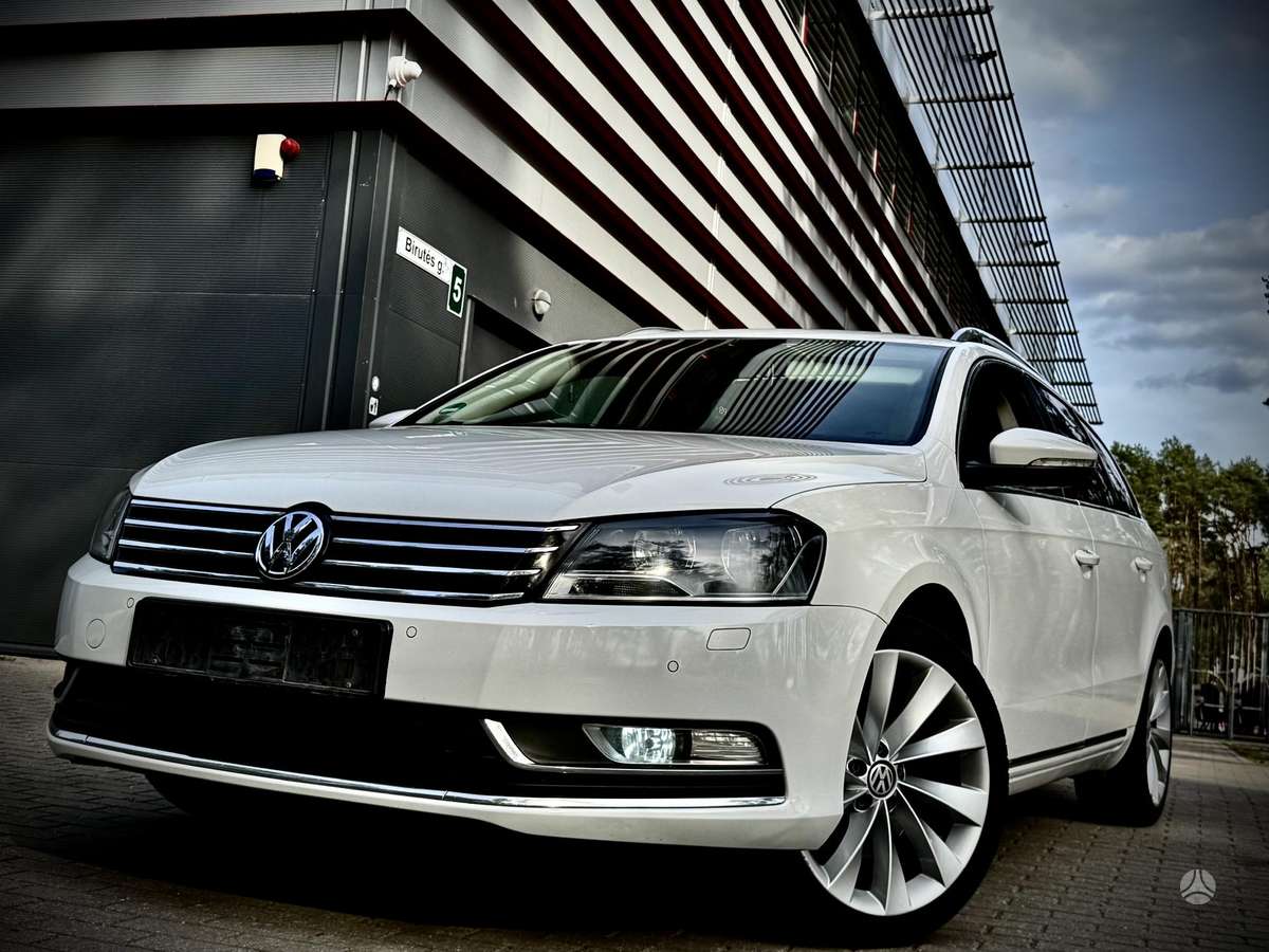 Volkswagen Passat 2012 — photo 18