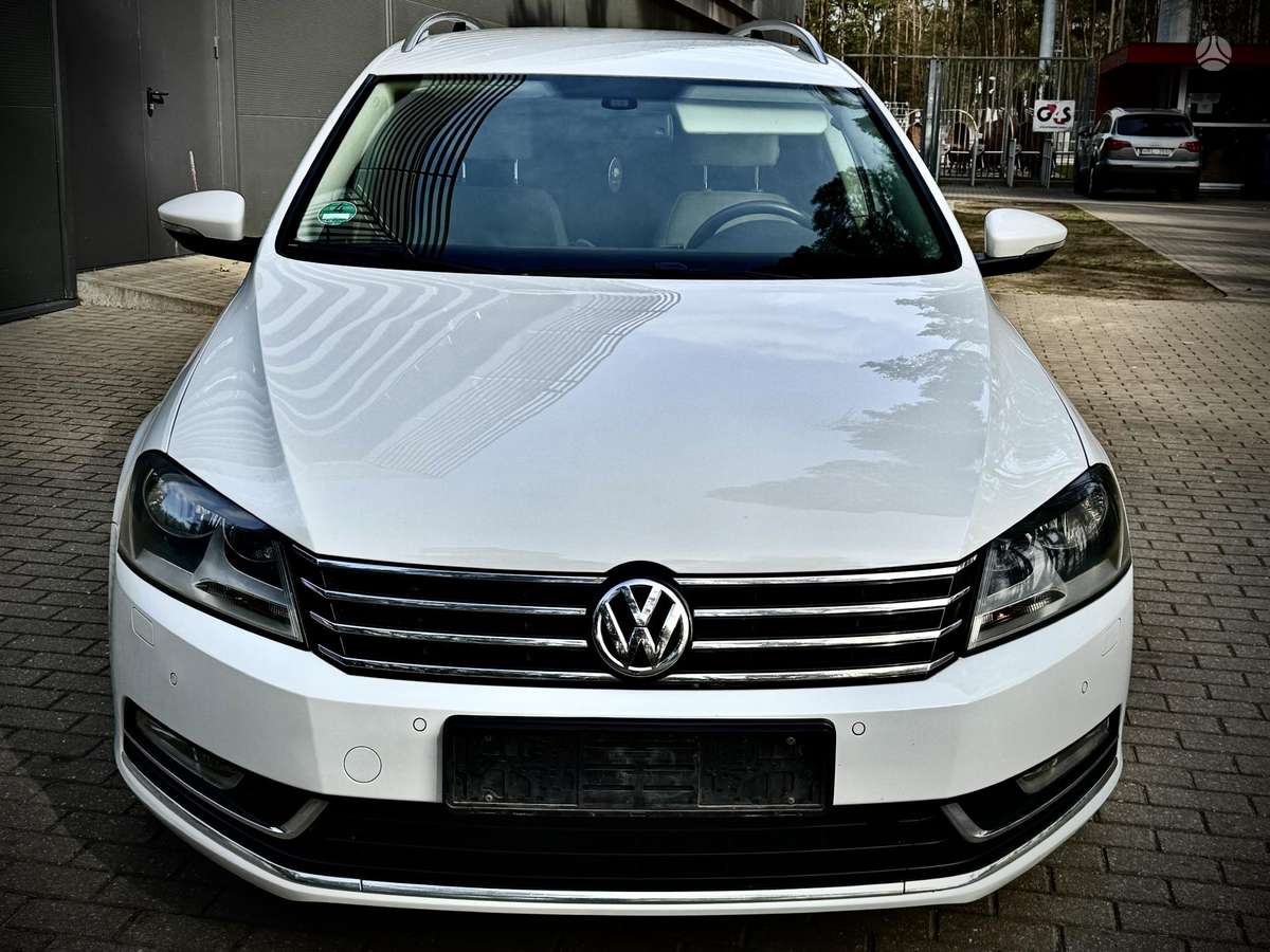 Volkswagen Passat 2012 — photo 27
