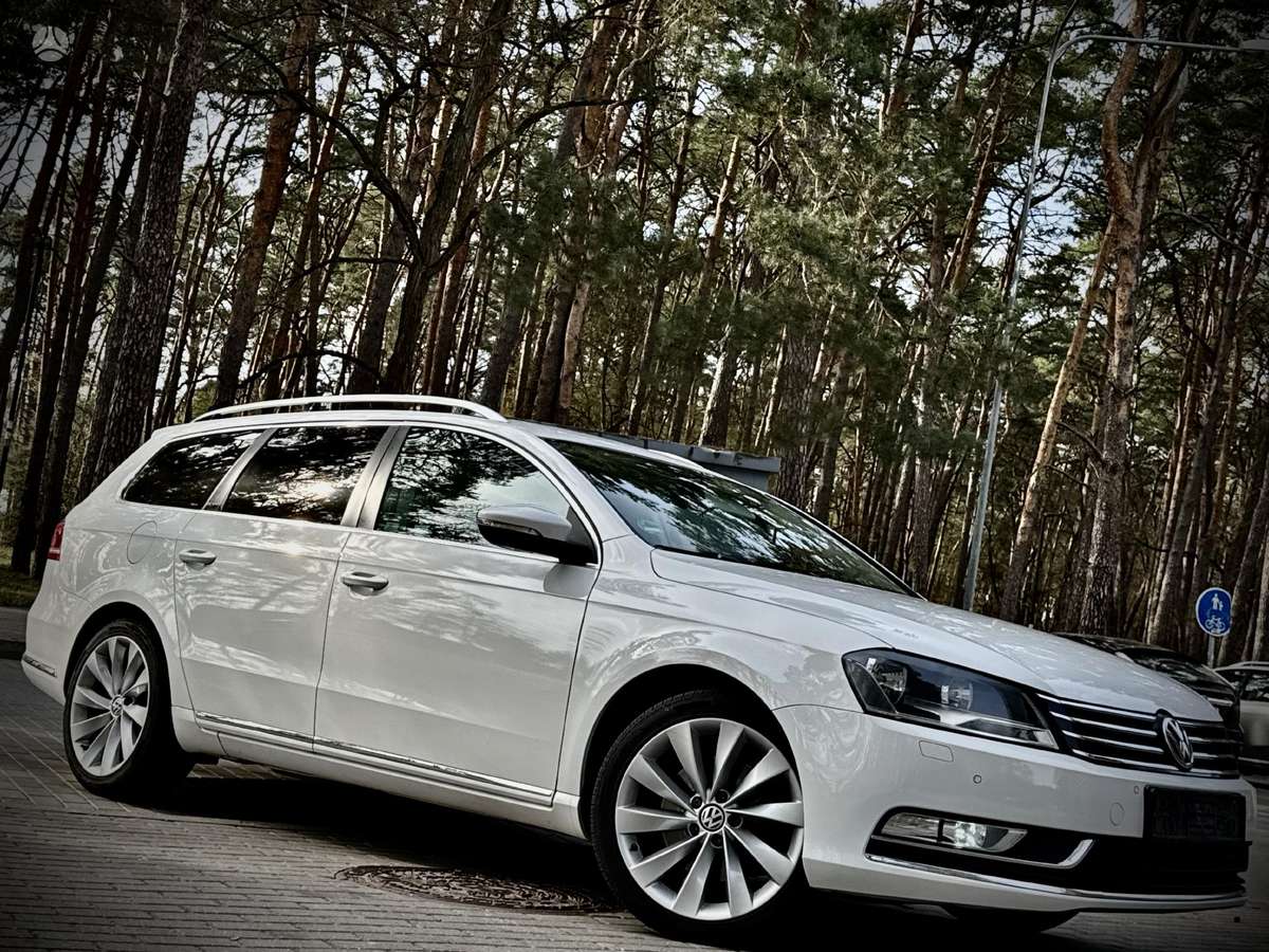 Volkswagen Passat 2012 — photo 29