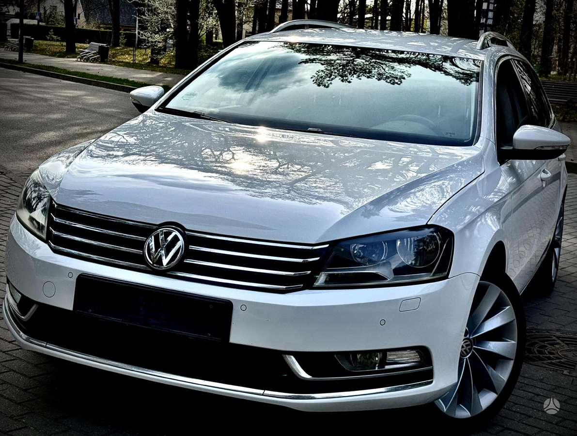 Volkswagen Passat 2012 — photo 31