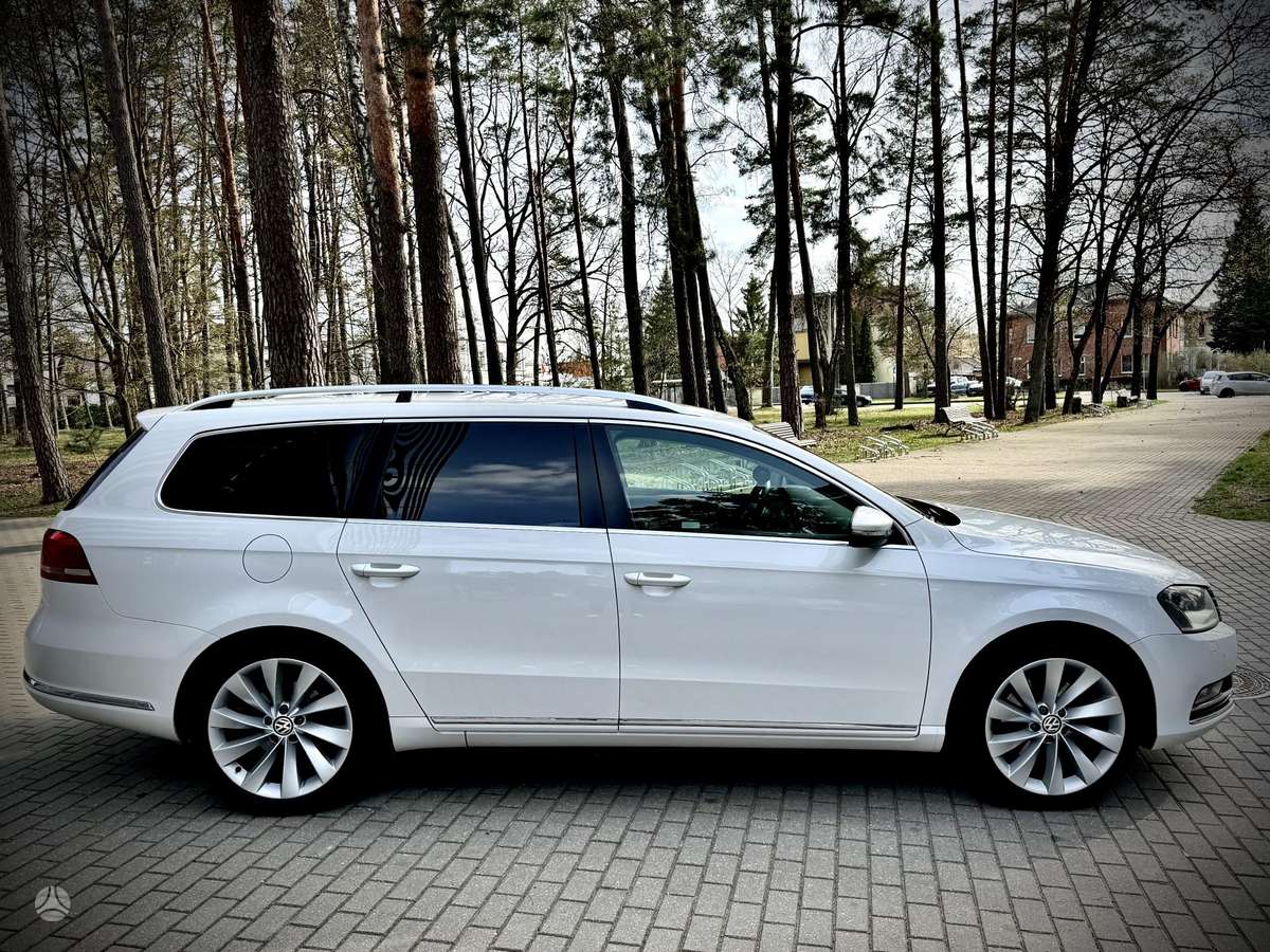 Volkswagen Passat 2012 — photo 32