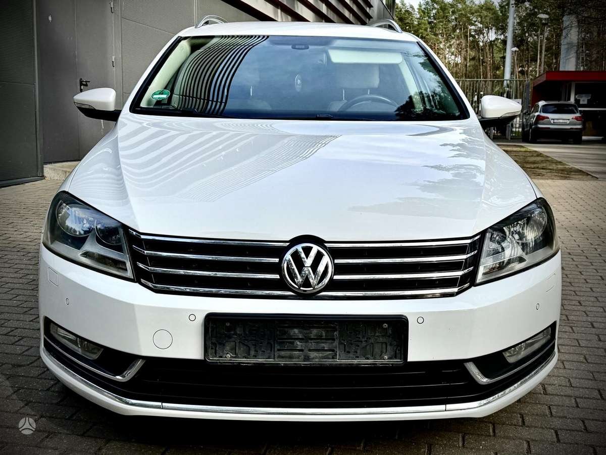Volkswagen Passat 2012 — photo 38