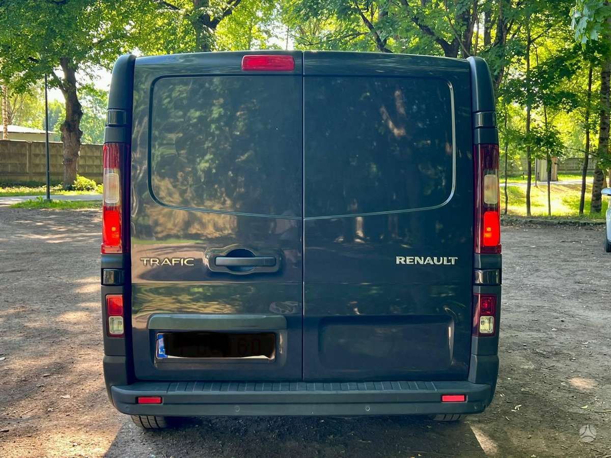 Renault Trafic 2015 — photo 6