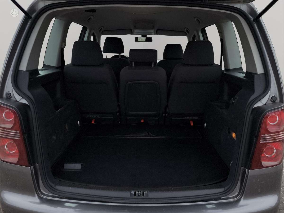 Volkswagen Touran 2008 — photo 10