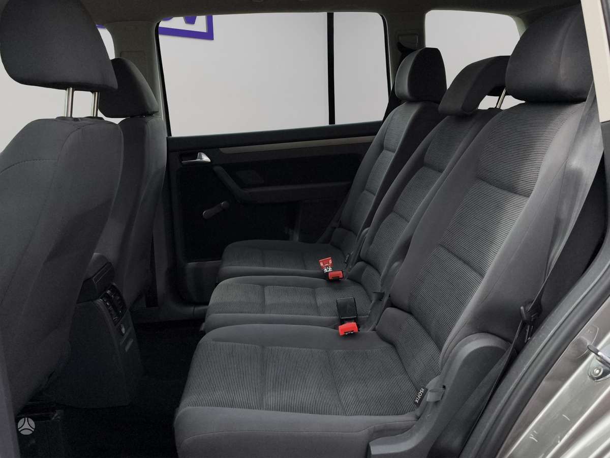 Volkswagen Touran 2008 — photo 11