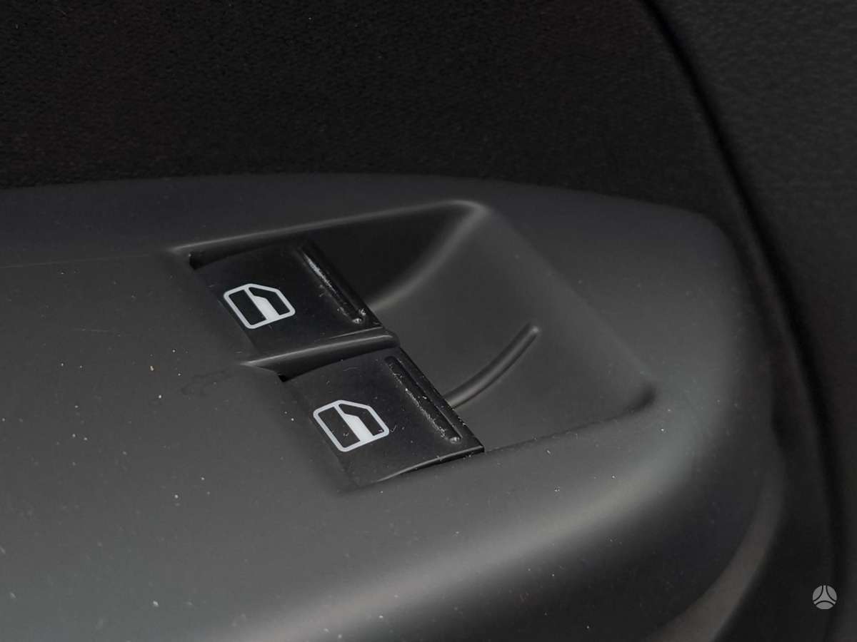 Volkswagen Touran 2008 — photo 14