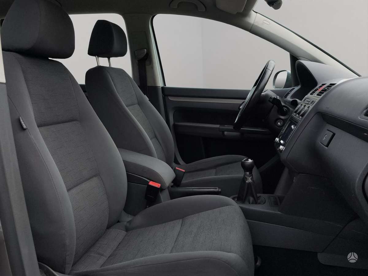 Volkswagen Touran 2008 — photo 8