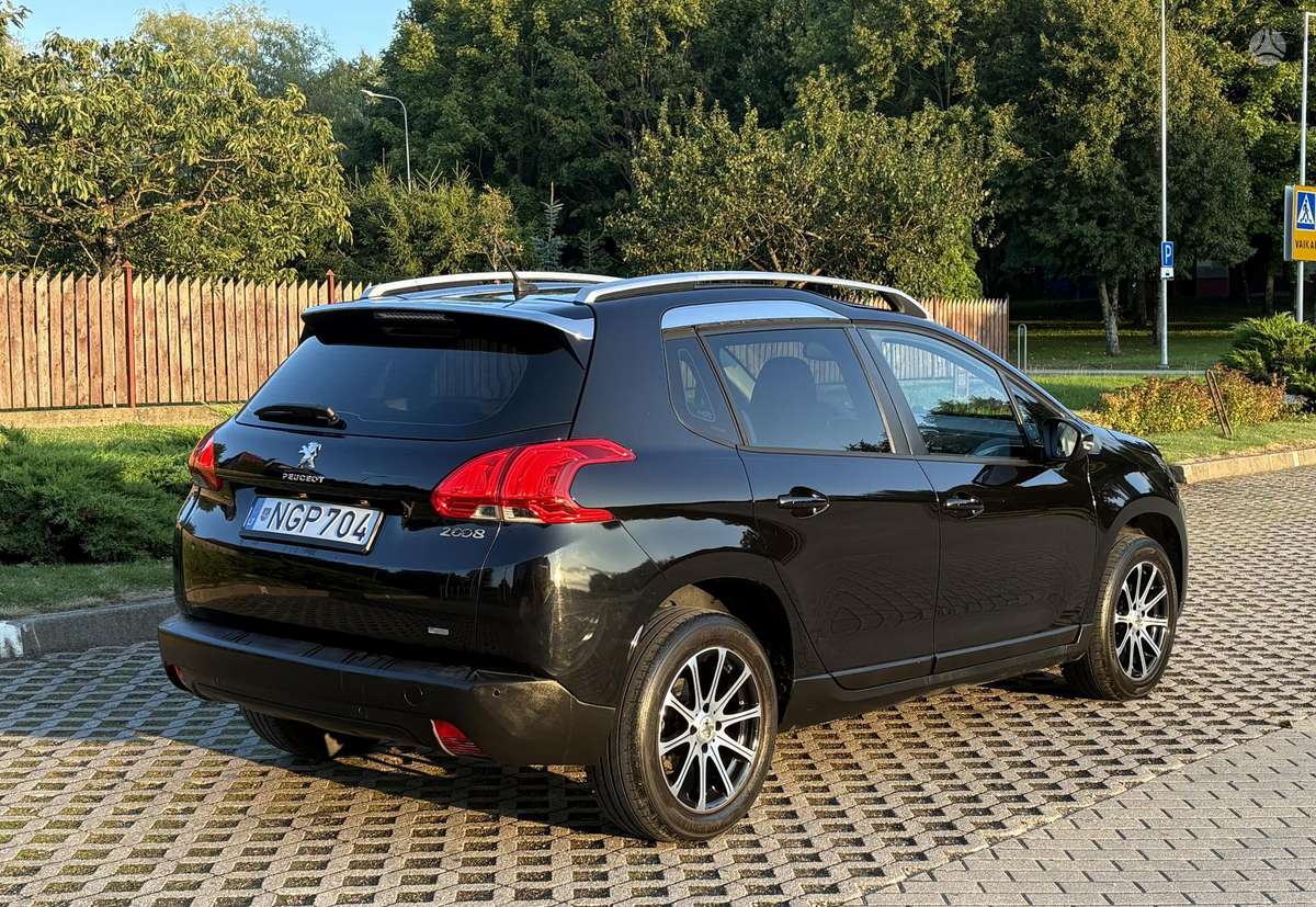Peugeot 2008 2015 — photo 8