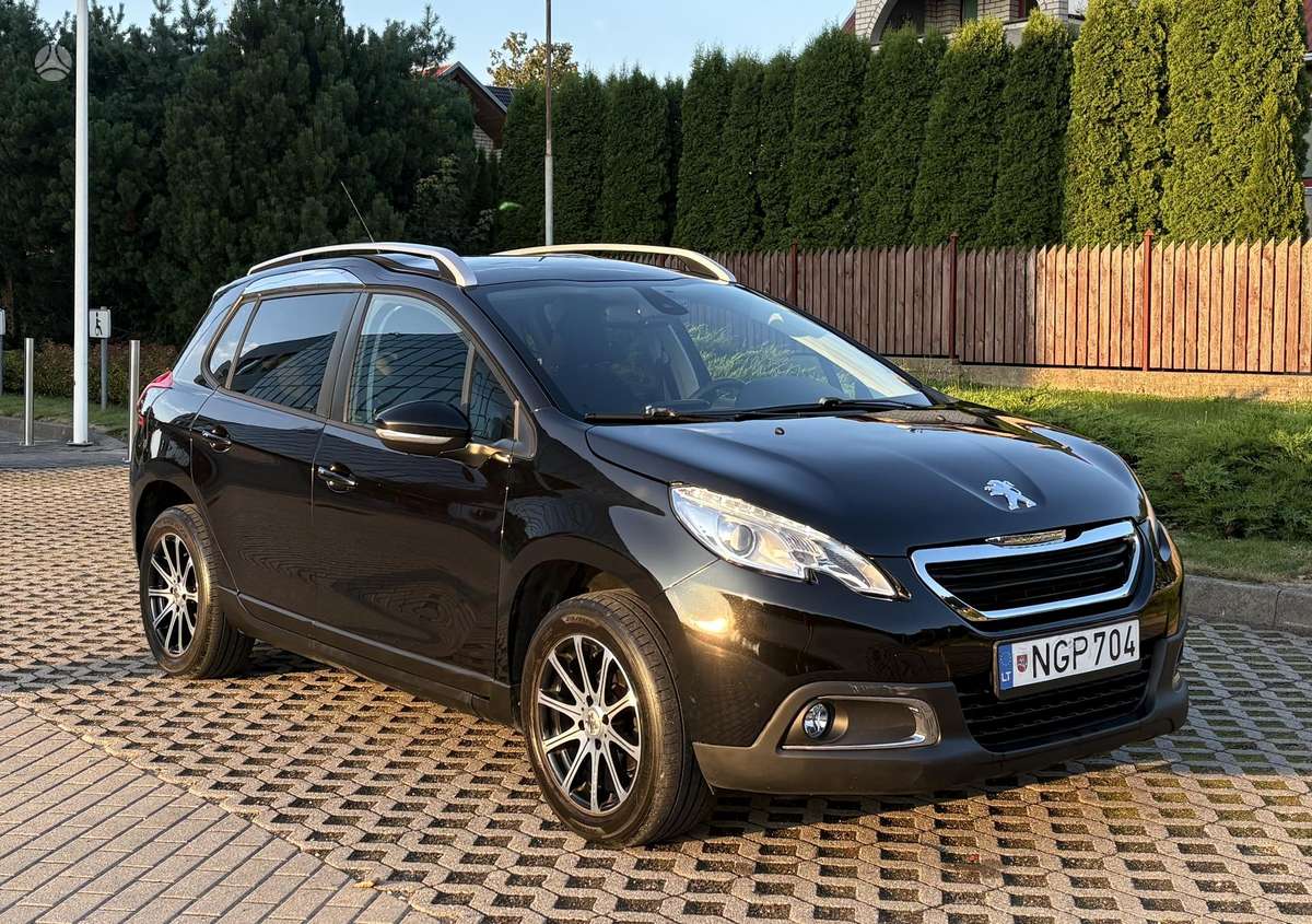 Peugeot 2008 2015 — photo 9