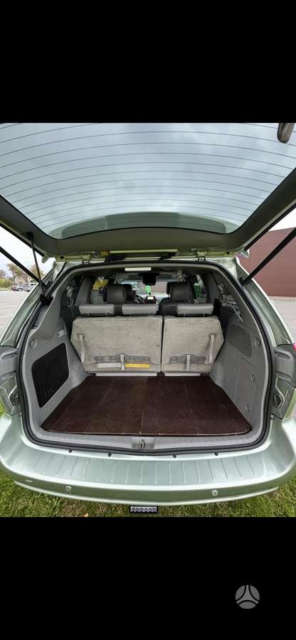 Toyota Sienna 2009 — photo 11