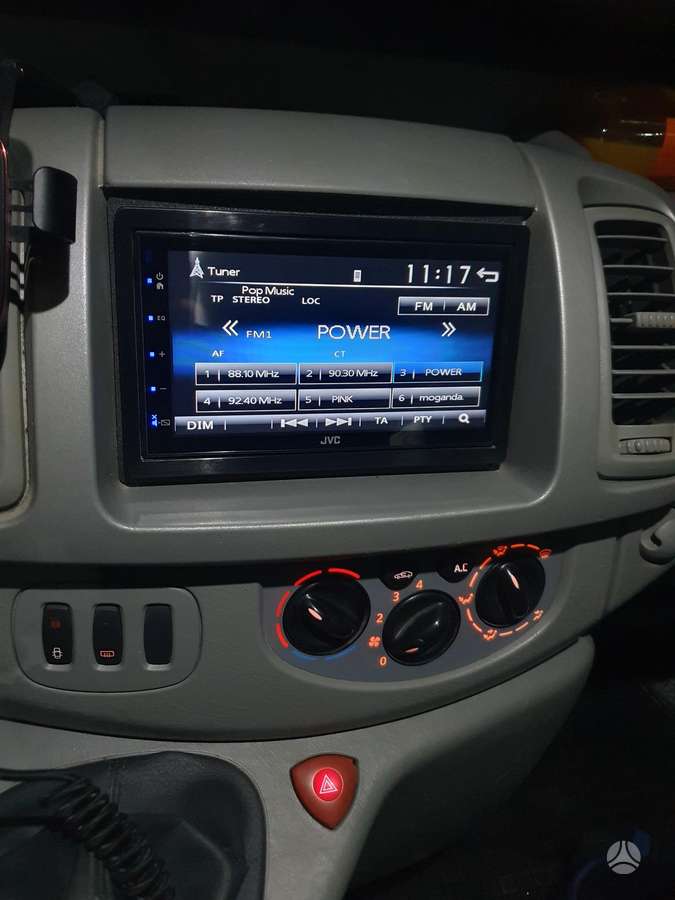 Renault Trafic 2009 — photo 14