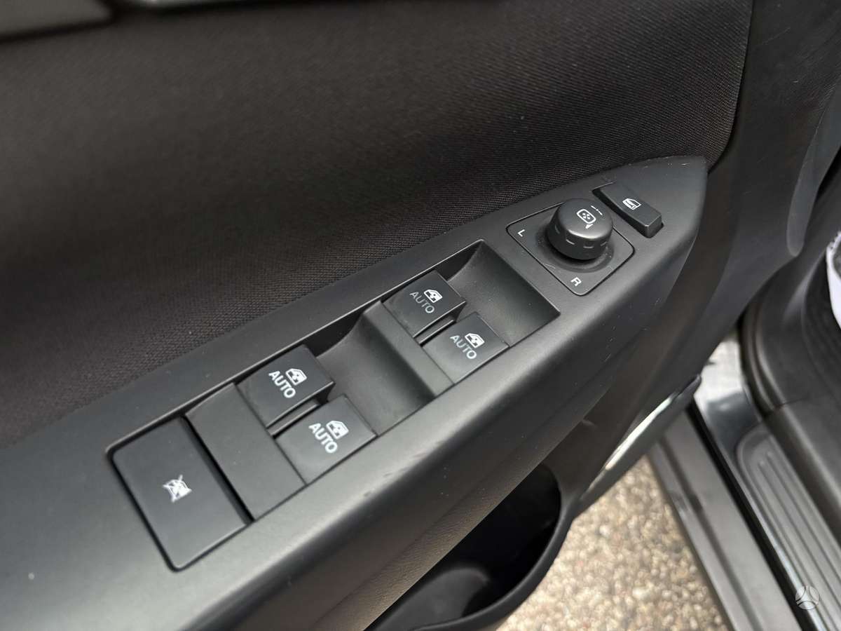 Opel Antara 2009 — photo 14