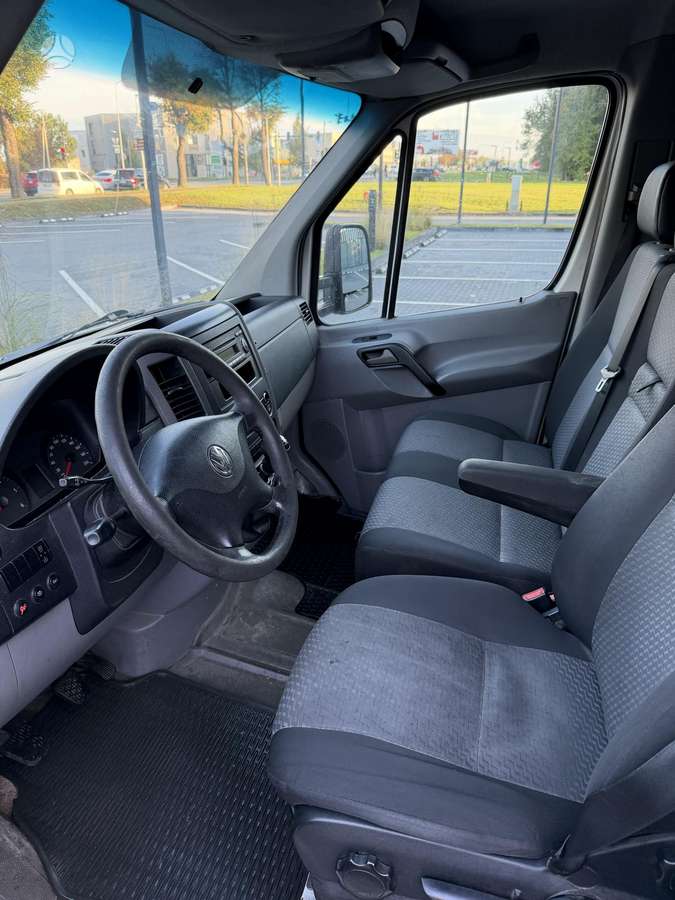 Volkswagen Crafter 2013 — photo 6