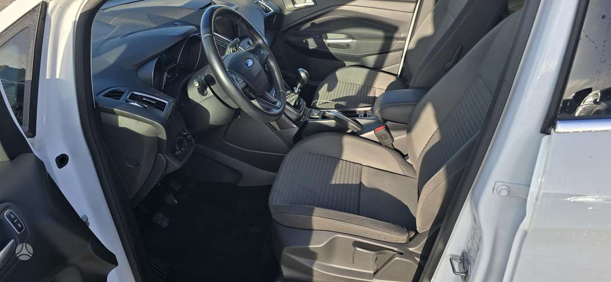 Ford C-MAX 2015 — photo 10