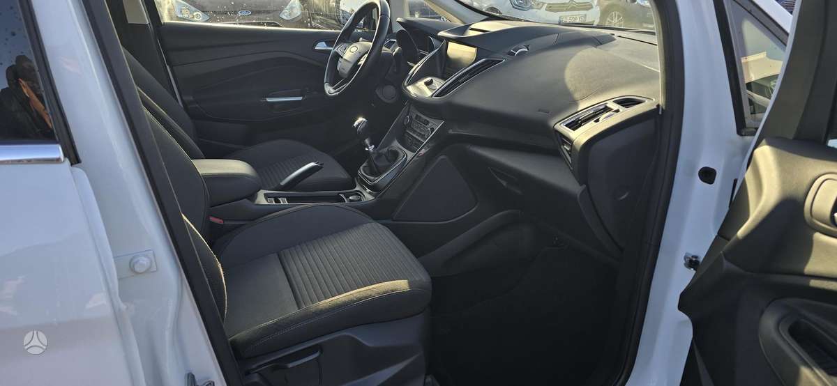 Ford C-MAX 2015 — photo 8
