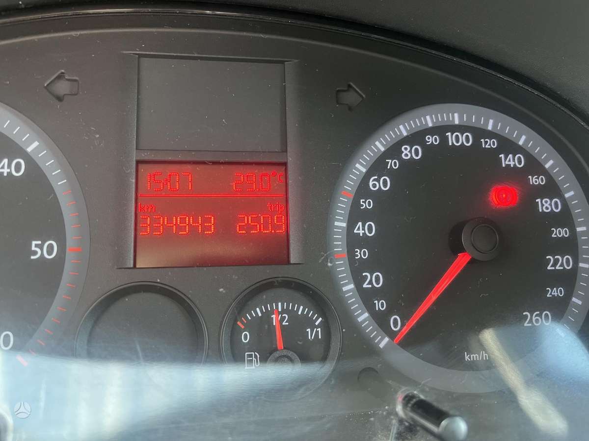 Volkswagen Caddy 2006 — photo 13